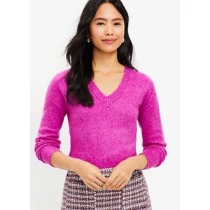 ⭐️ Loft Relaxed V-neck Sweater in vibrant pink